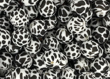 Load image into Gallery viewer, Animal Print MAMA Keychain