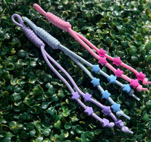 Carregar imagem no visualizador da galeria, Small Star Paracord Bag Charm